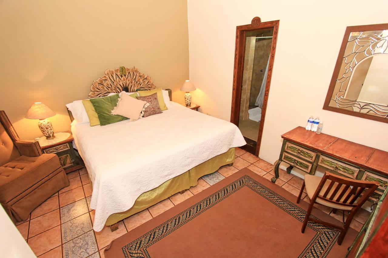 La Mexicana Hotel Boutique Альенде Экстерьер фото